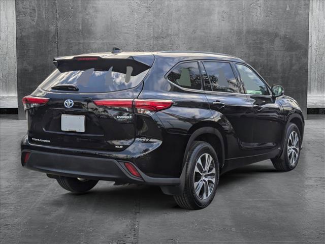 used 2022 Toyota Highlander Hybrid car, priced at $38,521