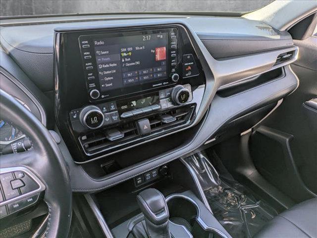used 2022 Toyota Highlander Hybrid car, priced at $36,990
