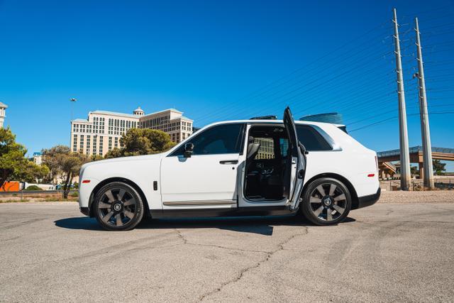 used 2020 Rolls-Royce Cullinan car, priced at $289,000