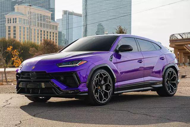 used 2023 Lamborghini Urus car, priced at $299,000