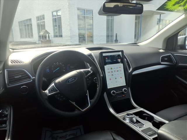 used 2024 Ford Edge car, priced at $27,500