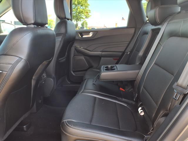 used 2022 Ford Escape car, priced at $25,998