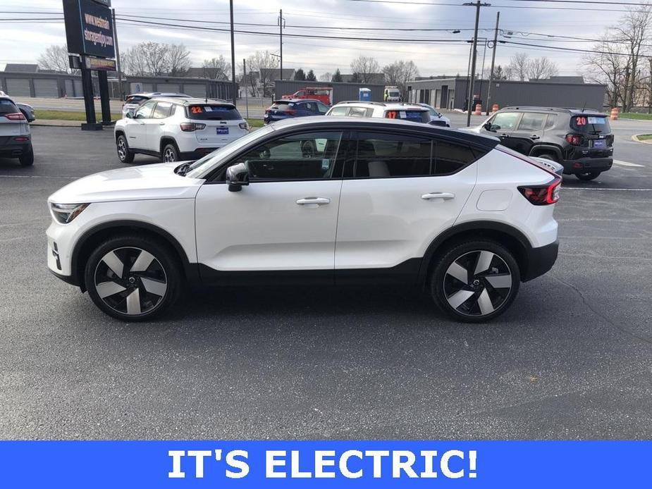 used 2022 Volvo C40 Recharge Pure Electric car, priced at $32,900