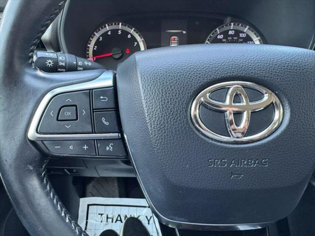 used 2021 Toyota Highlander car, priced at $21,950