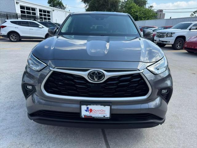 used 2021 Toyota Highlander car, priced at $21,950