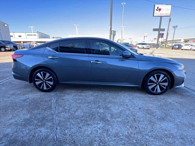 used 2019 Nissan Altima car, priced at $15,995