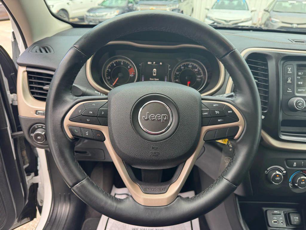 used 2018 Jeep Cherokee car, priced at $13,925