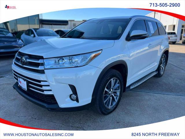 used 2018 Toyota Highlander car, priced at $22,960