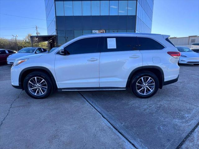 used 2018 Toyota Highlander car, priced at $22,960