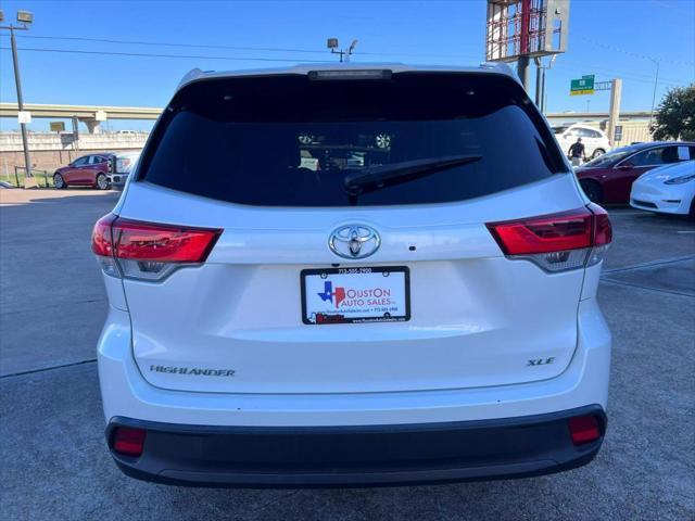 used 2018 Toyota Highlander car, priced at $22,960