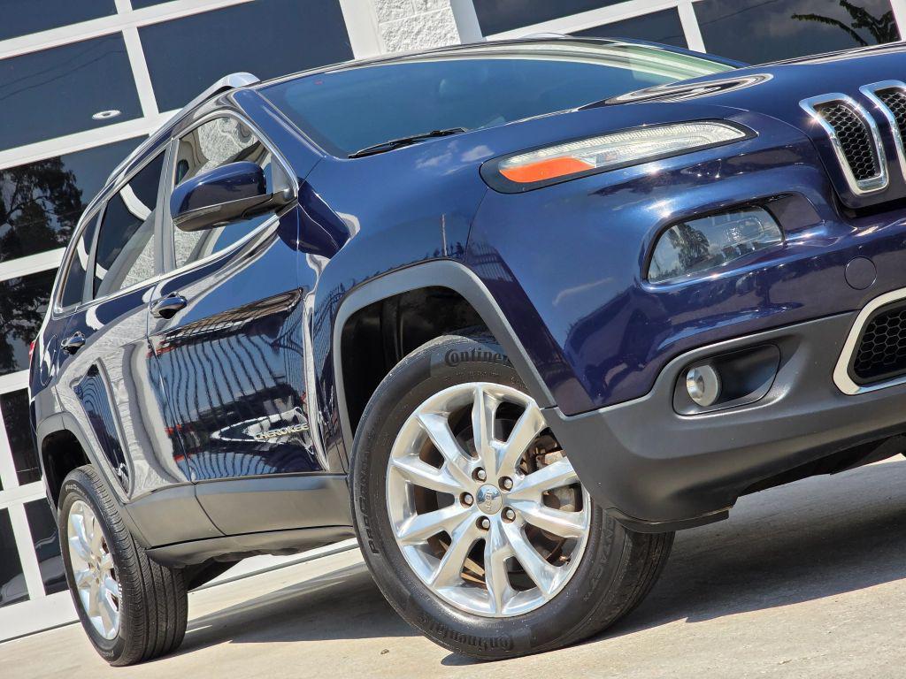 used 2015 Jeep Cherokee car, priced at $10,950