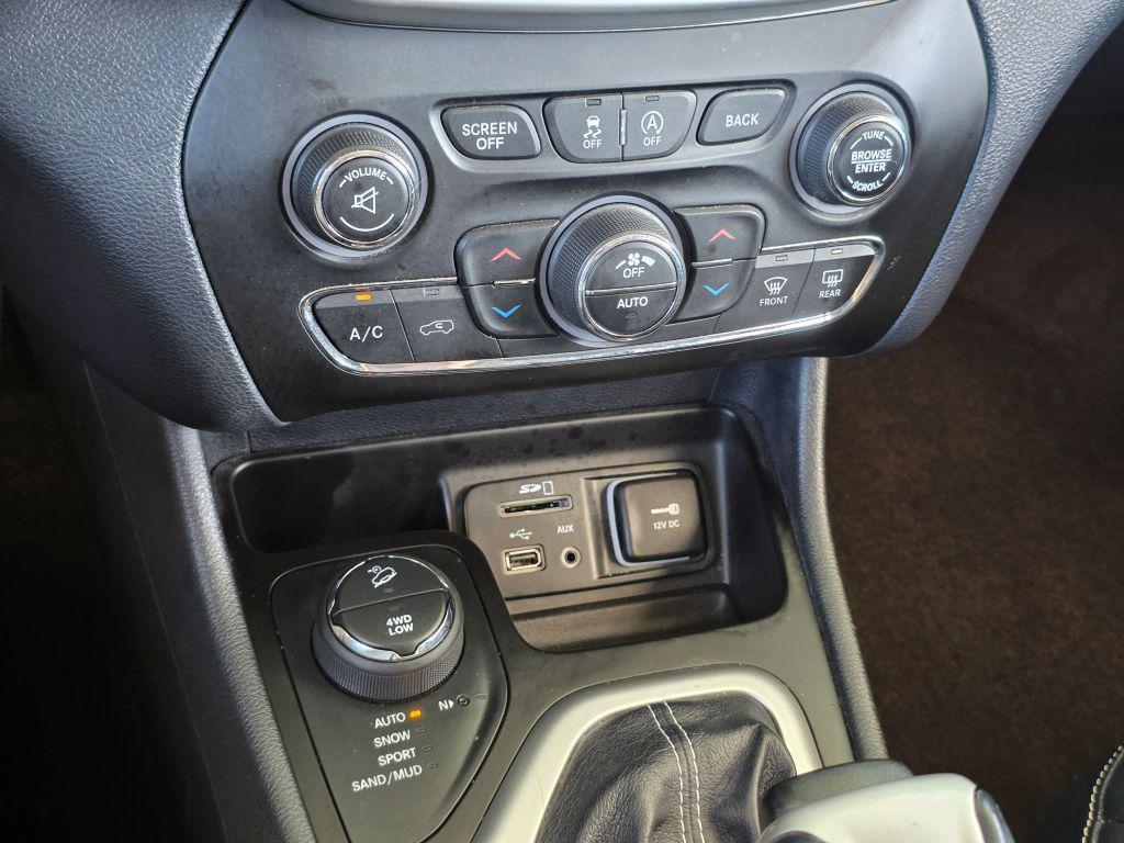 used 2015 Jeep Cherokee car, priced at $10,950
