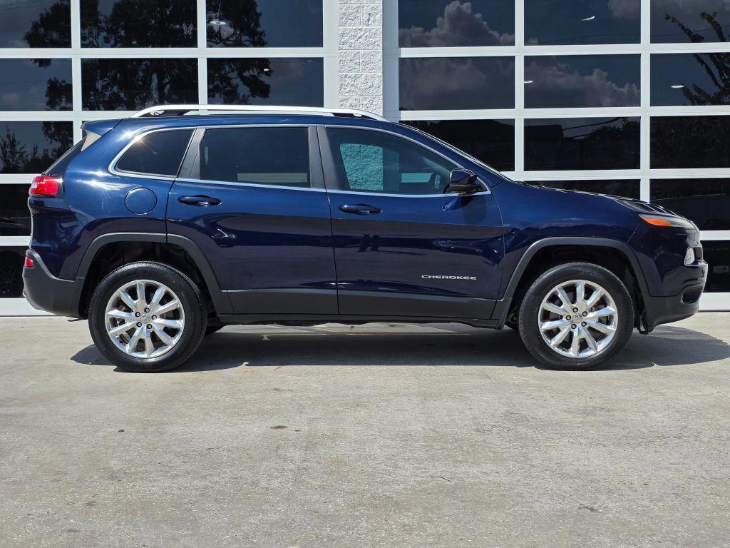used 2015 Jeep Cherokee car, priced at $10,950