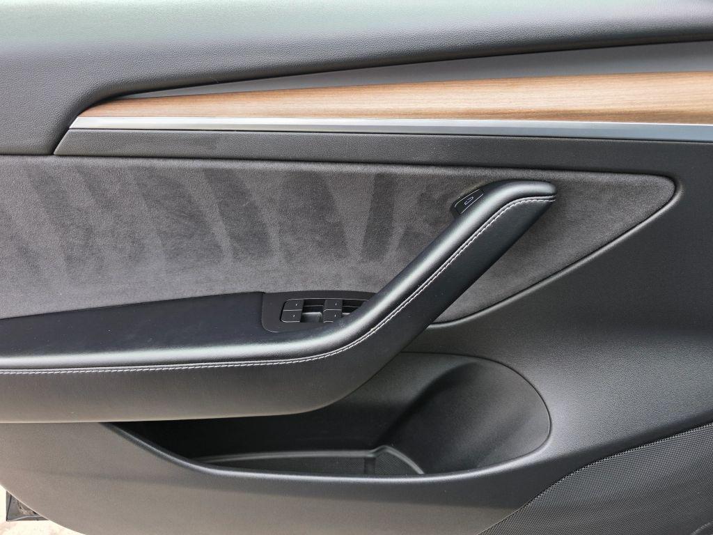 used 2021 Tesla Model 3 car, priced at $27,950