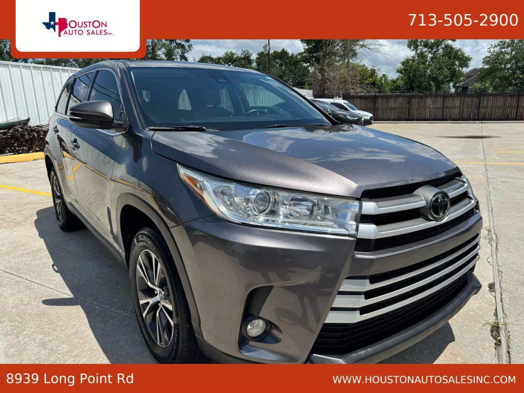 used 2019 Toyota Highlander car, priced at $19,795