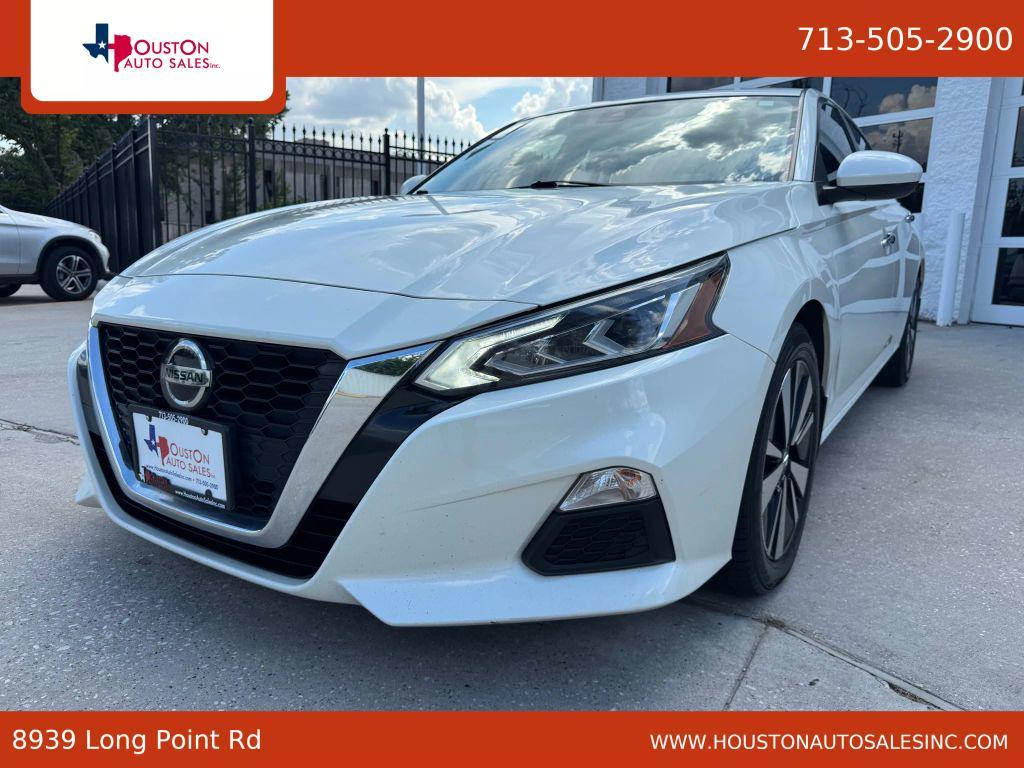 used 2022 Nissan Altima car, priced at $15,950