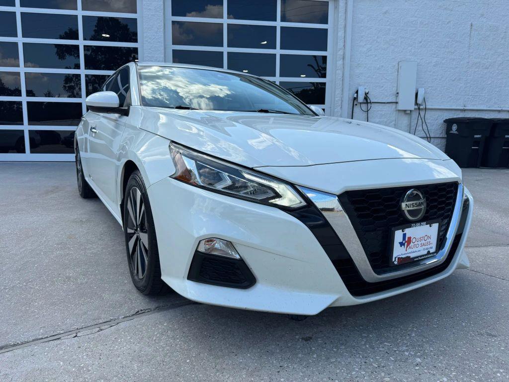 used 2022 Nissan Altima car, priced at $15,950