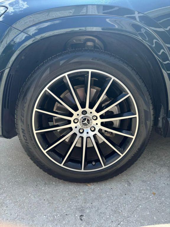 used 2021 Mercedes-Benz GLE 450 car, priced at $39,950