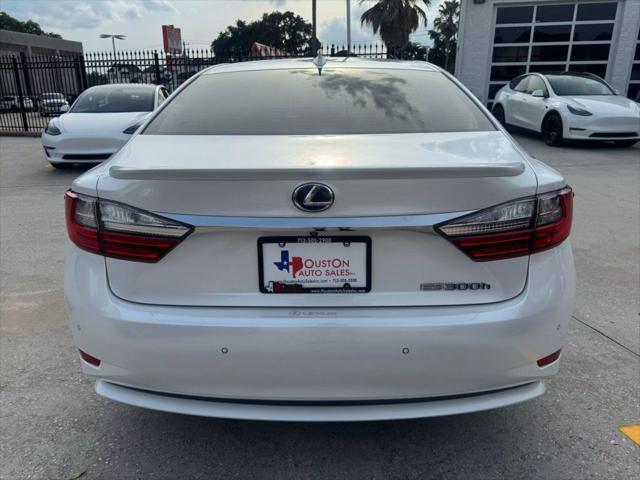 used 2017 Lexus ES 300h car, priced at $21,980
