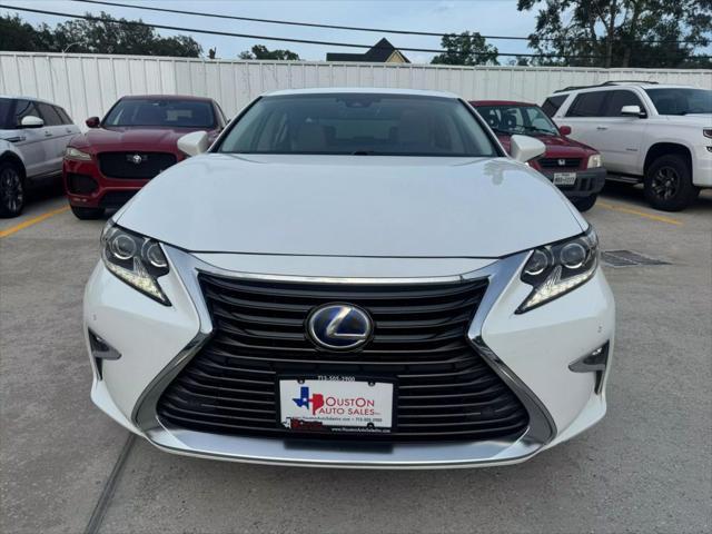 used 2017 Lexus ES 300h car, priced at $21,980