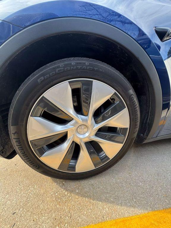 used 2021 Tesla Model Y car, priced at $27,850