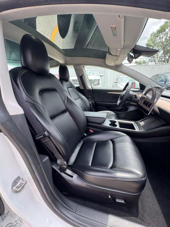 used 2022 Tesla Model 3 car, priced at $27,950