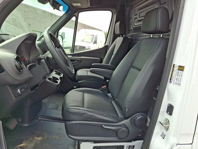 new 2025 Mercedes-Benz Sprinter 2500 car, priced at $54,696