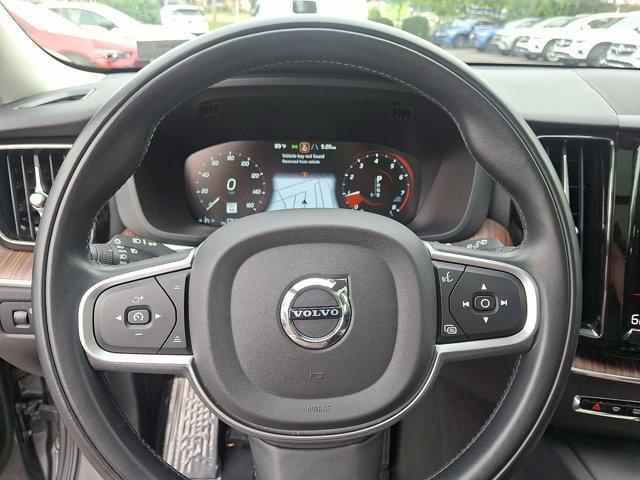 used 2021 Volvo XC60 car, priced at $30,924