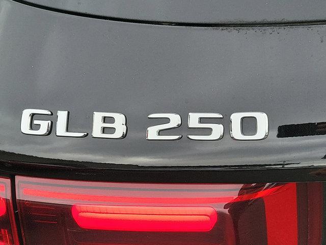 new 2024 Mercedes-Benz GLB 250 car, priced at $41,495