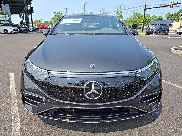 new 2025 Mercedes-Benz EQS 450 car, priced at $114,195