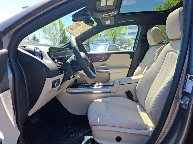 new 2025 Mercedes-Benz GLA 250 car, priced at $52,160
