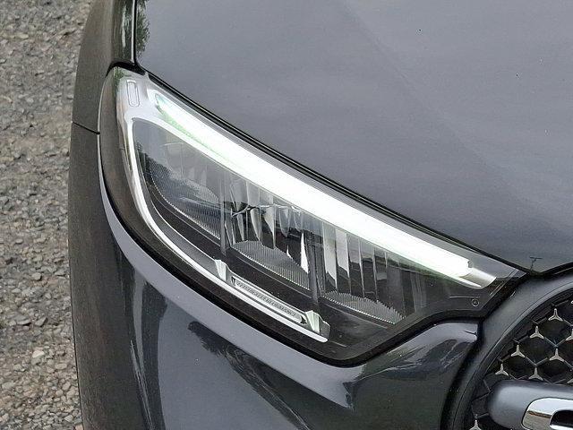 new 2025 Mercedes-Benz GLC 300 car, priced at $61,035