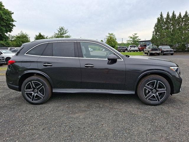 new 2025 Mercedes-Benz GLC 300 car, priced at $61,035