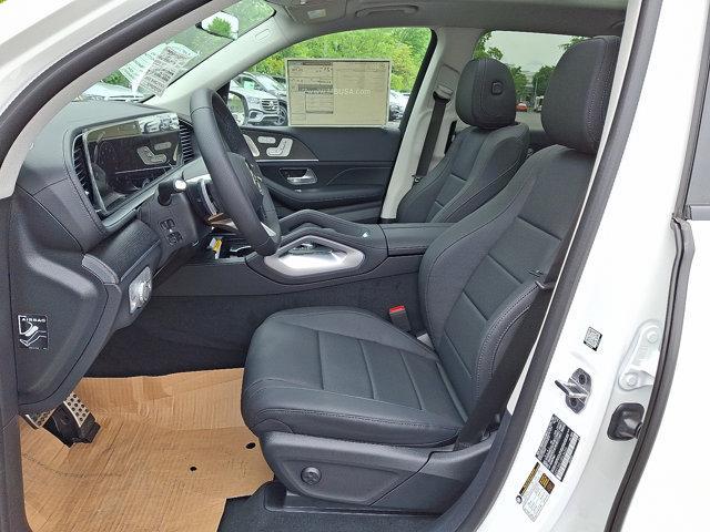 new 2025 Mercedes-Benz GLS 450 car, priced at $95,165