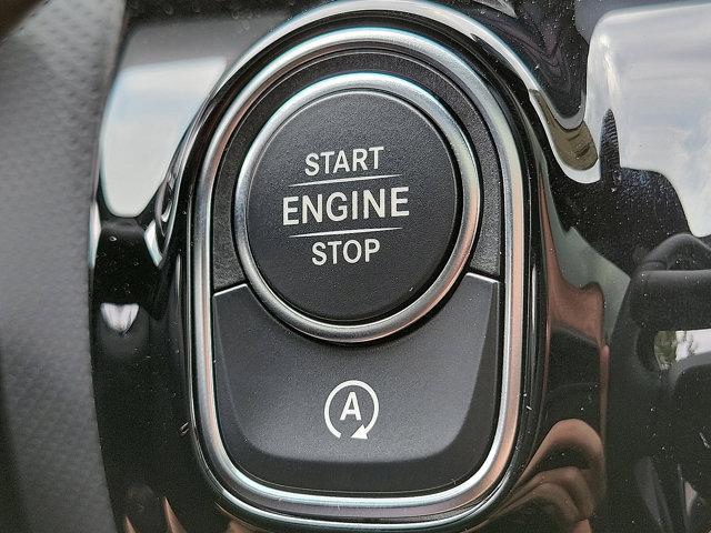 new 2025 Mercedes-Benz CLA 250 car, priced at $45,225