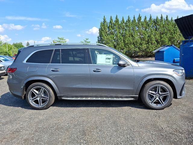 new 2025 Mercedes-Benz GLS 450 car, priced at $99,055