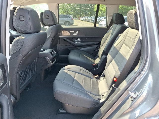 new 2025 Mercedes-Benz GLS 450 car, priced at $99,055