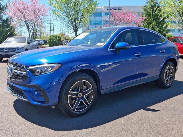 new 2025 Mercedes-Benz GLC 300 car, priced at $64,505