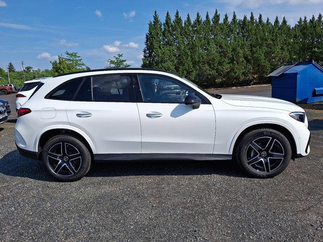 new 2025 Mercedes-Benz GLC 300 car, priced at $61,675