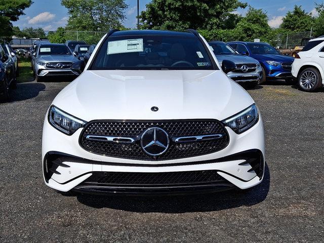 new 2025 Mercedes-Benz GLC 300 car, priced at $61,675