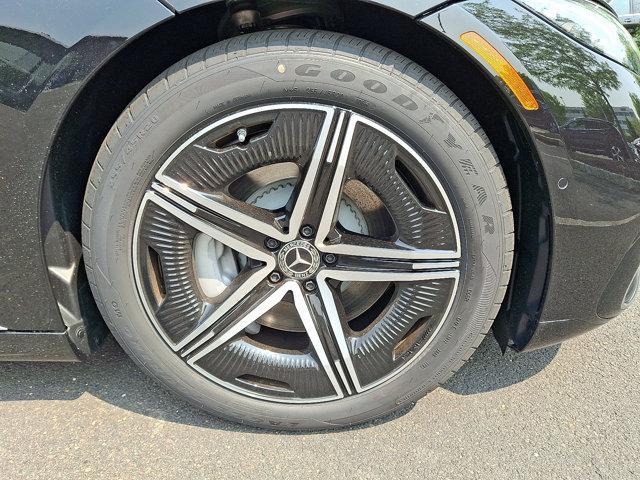 new 2025 Mercedes-Benz EQS 450 car, priced at $113,755
