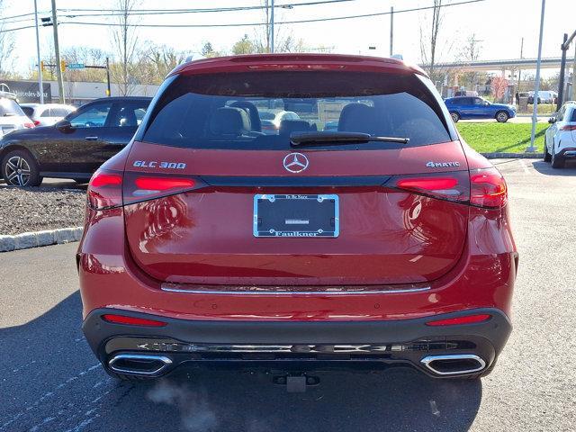 new 2025 Mercedes-Benz GLC 300 car, priced at $66,305