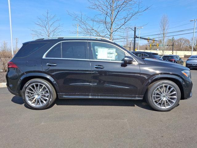 new 2025 Mercedes-Benz GLE 580 car, priced at $93,465