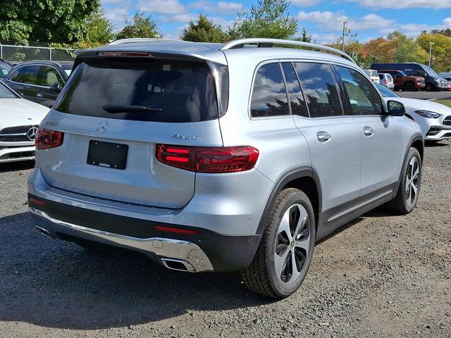 new 2025 Mercedes-Benz GLB 250 car, priced at $53,955