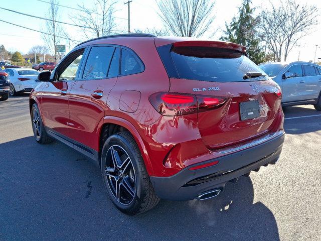 new 2025 Mercedes-Benz GLA 250 car, priced at $55,160