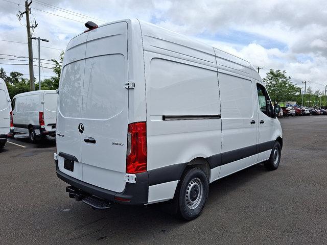 new 2025 Mercedes-Benz Sprinter 2500 car, priced at $61,413