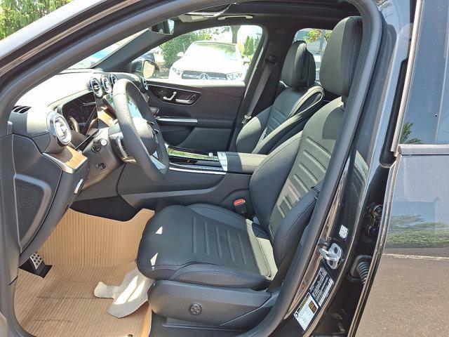 new 2025 Mercedes-Benz GLC 300 car, priced at $61,570