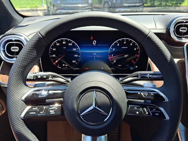new 2025 Mercedes-Benz GLC 300 car, priced at $61,570