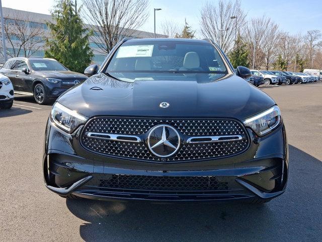 new 2025 Mercedes-Benz GLC 300 car, priced at $62,185