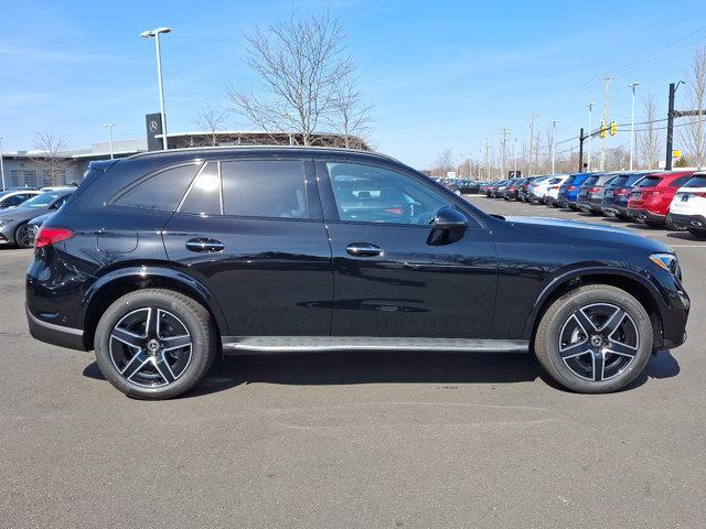 new 2025 Mercedes-Benz GLC 300 car, priced at $62,185
